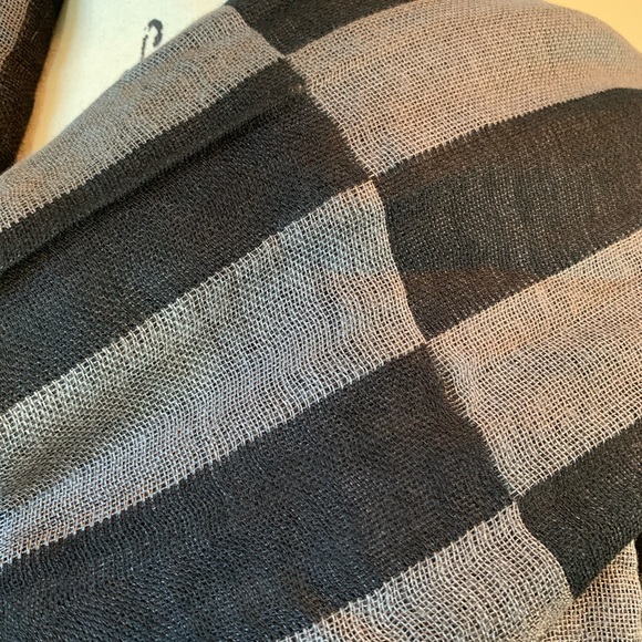 ❤️❤️FREE ❤️❤️ 100% Cotton Scarf Grey & Black - Picture 6 of 8